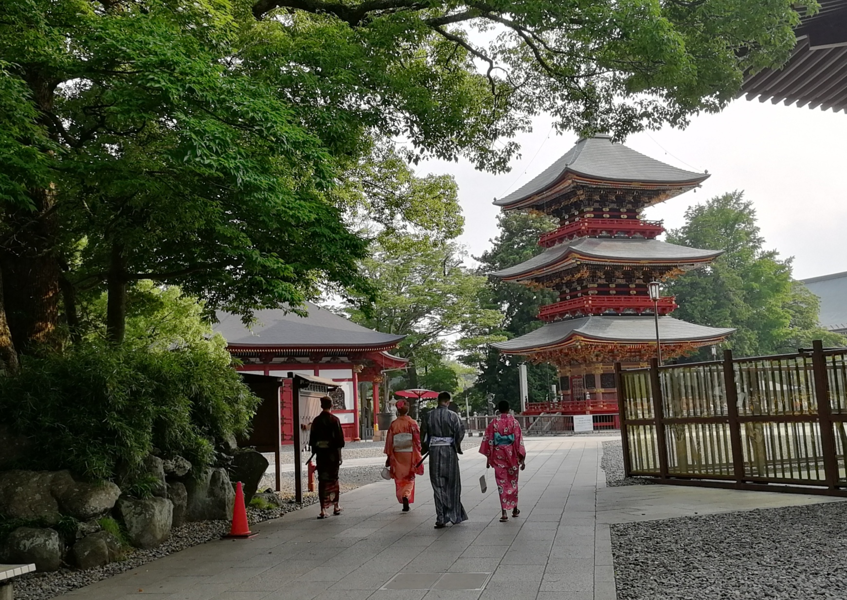 Narita: temppeleitä, puutarhakauneutta ja shoppailua